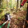 Kannettava polttomoottorivinssi Portable Winch PCW5000 väkipyörillä.